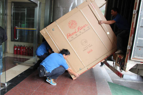 民众镇钢琴贵重工艺品无忧运